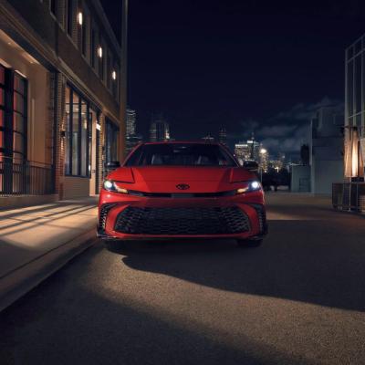 Toyota Camry 2026 thêm phiên bản Nightshade