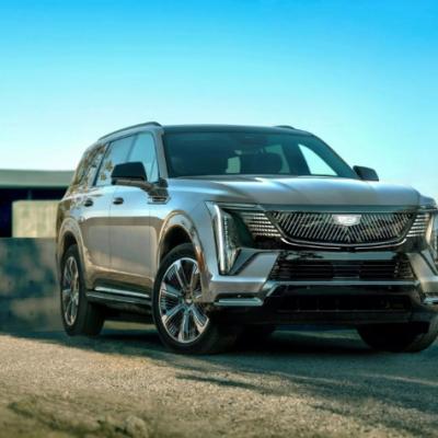 SUV “khủng long” Cadillac Escalade có thêm bản kéo dài, cùng hàng loạt tiện ích xịn sò