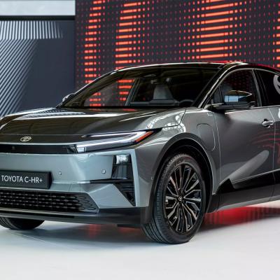 Toyota ra mắt xe điện mới C-HR+