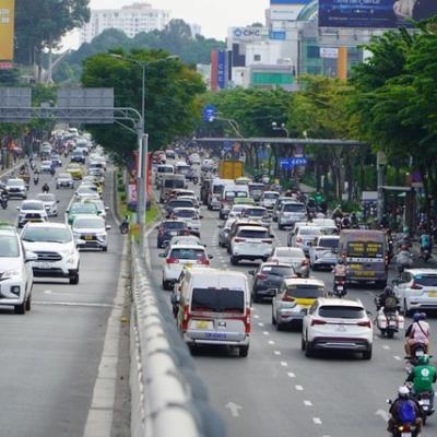 Cục Môi trường chính thức lên tiếng về quy định khí thải với ô tô tại Hà Nội và TP HCM