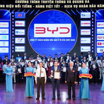 BYD VIỆT NAM ĐÓN NHẬN 2 GIẢI THƯỞNG DANH GIÁ MANG TẦM ẢNH HƯỞNG