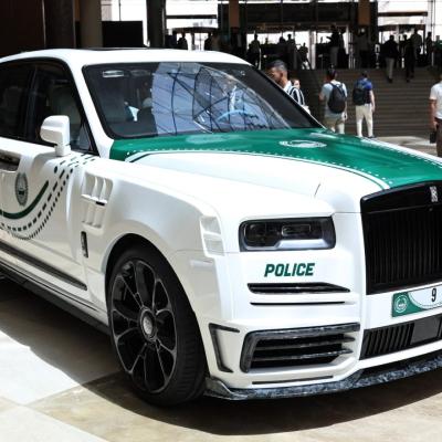 Rolls-Royce Cullinan Mansory gia nhập đội xe cảnh sát Dubai