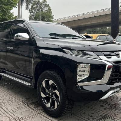 Mitsubishi Pajero Sport facelift máy xăng V6 3.0L, 2 cầu, giá 1,16 tỷ đồng, xe bán theo lô