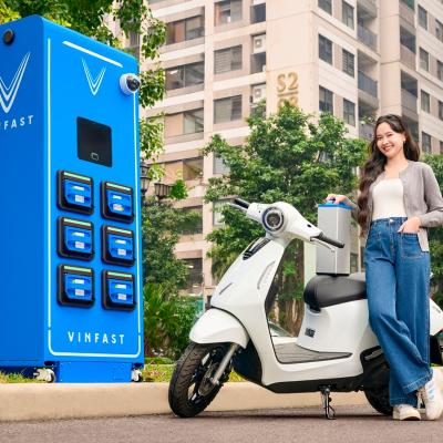 VINFAST TẶNG QUÀ TẾT “KHỦNG” - LÊN TỚI 3 NĂM SẠC PIN MIỄN PHÍ CHO KHÁCH HÀNG Hà Nội, ngày 09/02/2026 - Tiếp nối chương trình “Mãnh liệt vì tương lai Xanh” và chào đón Tết Bính Ngọ, VinFast công bố quà Tết Xuân Bính Ngọ chưa từng có: