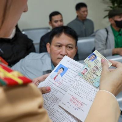 ĐIỂM MỚI KHI ĐỔI GPLX: QUÁ HẠN BAO LÂU PHẢI THI LẠI?