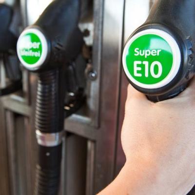 XĂNG E10 ẢNH HƯỞNG THẾ NÀO ĐẾN ĐỘNG CƠ Ô TÔ CŨ VÀ MỚI?