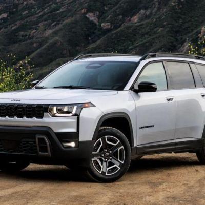 JEEP CHEROKEE BẢN NÂNG CẤP SẮP CÓ MẶT TẠI THỊ TRƯỜNG VIỆT NAM