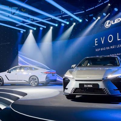 RA MẮT BỘ ĐÔI ES HYBRID VÀ THUẦN ĐIỆN THẾ HỆ MỚI TỪ NHÀ