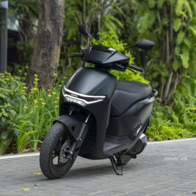 THAY PIN MẤT NỬA TIỀN XE: HIỂU ĐÚNG VỀ CHU KỲ SẠC ĐỂ "TRÁI TIM" XE MÁY ĐIỆN BỀN BỈ TỚI 10 NĂM