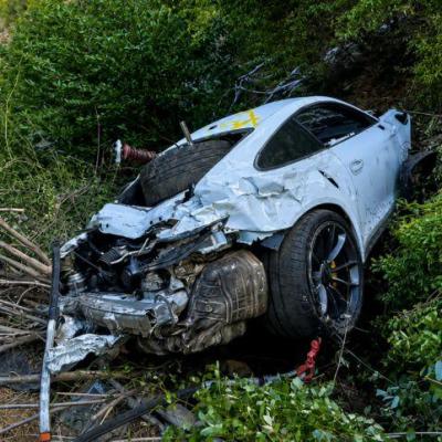 NGƯỜI LÁI VẪN AN TOÀN DÙ PORSCHE 911 GT3 RS NÁT TƯƠM