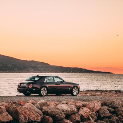 ROLLS-ROYCE MANG TRẢI NGHIỆM MÙA HÈ TRỞ LẠI SAINT-TROPEZ CÙNG SPECTRE SERIES II