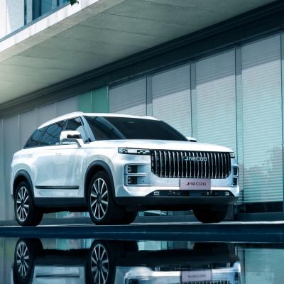 Jaecoo J7, mẫu SUV đột phá của thương hiệu Omoda & Jaecoo Việt Nam, sắp chính thức ra mắt tại thị trường Việt Nam, mang đến hai phiên bản đáng chú ý: Jaecoo J7 ICE và Jaecoo J7 PHEV. Nếu như Jaecoo J7